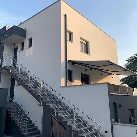 Galeb Apartments Osjecka Ulica 37 Pula Exterior foto